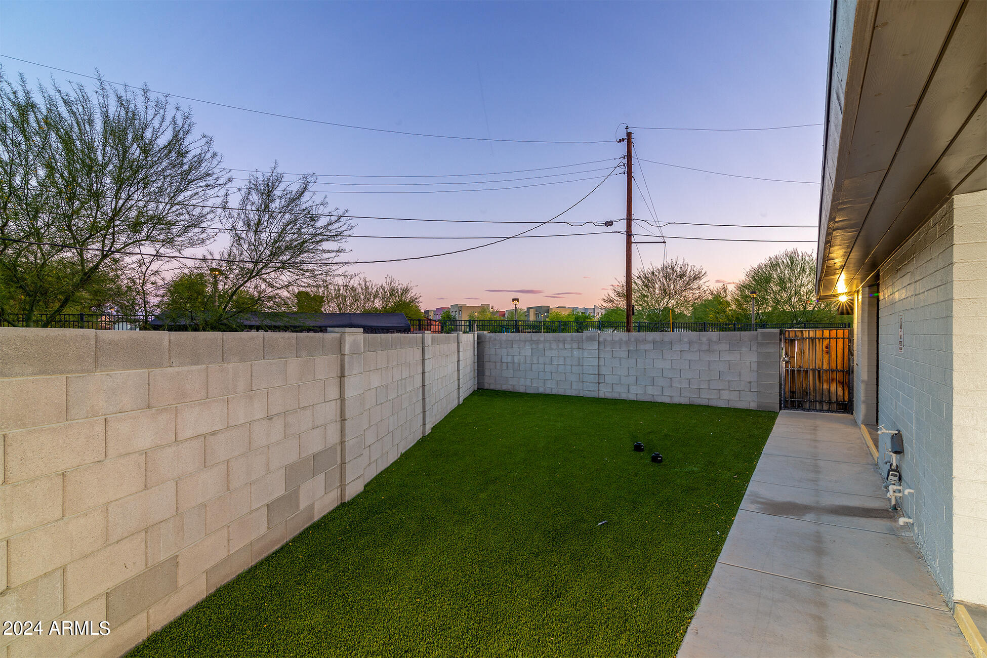 914 South Kenwood Circle Tempe, AZ 85281 - Photo 11 of 49 DSC_9219