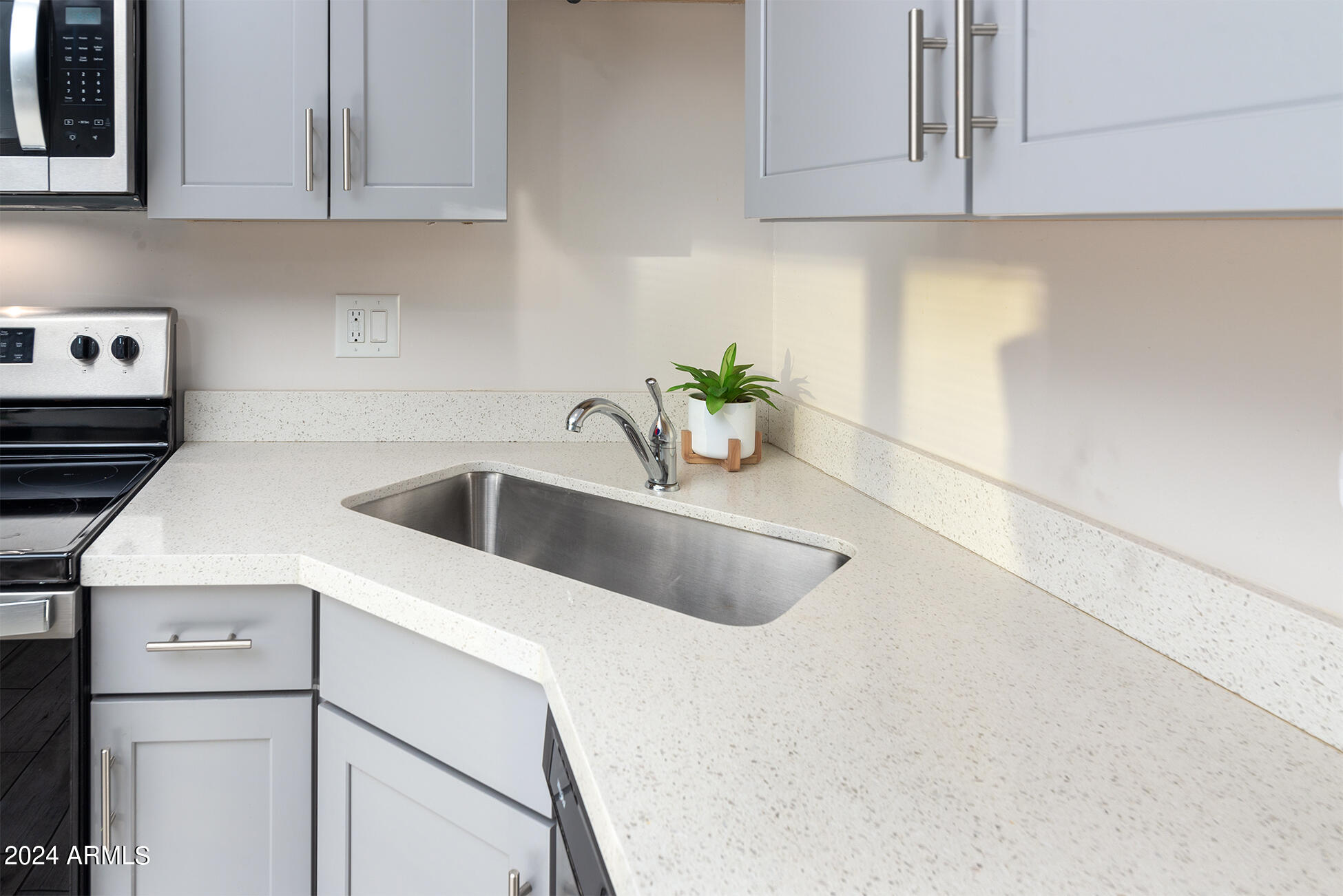 914 South Kenwood Circle Tempe, AZ 85281 - Photo 18 of 49 DSC_9184