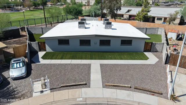 $999,000 | 914 South Kenwood Circle, Tempe, AZ 85281