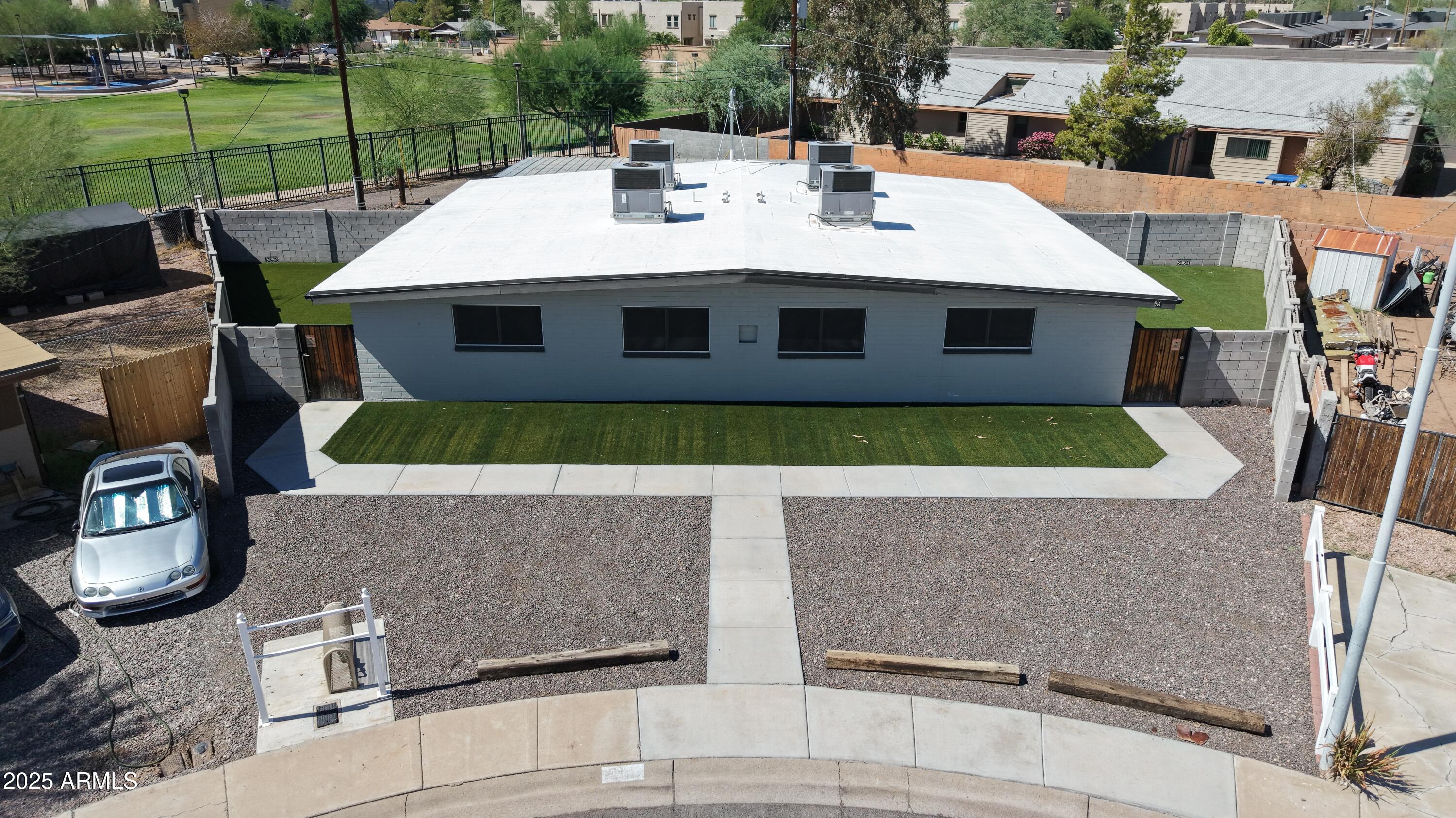 914 South Kenwood Circle Tempe, AZ 85281 - Photo 2 of 49 Kenwood 1