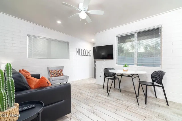 $999,000 | 914 South Kenwood Circle, Tempe, AZ 85281