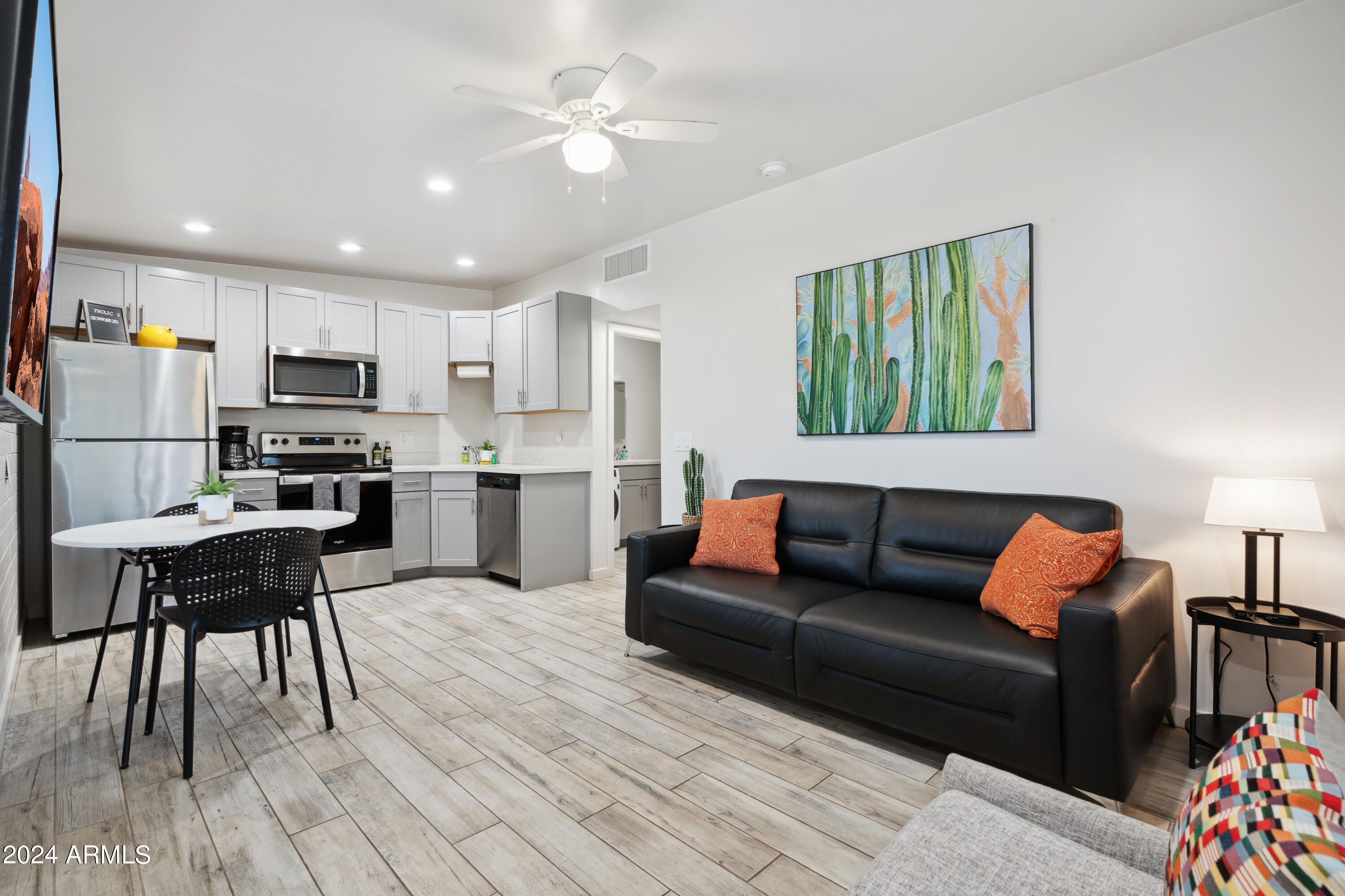 914 South Kenwood Circle Tempe, AZ 85281 - Photo 26 of 49 Kenwood Living 2