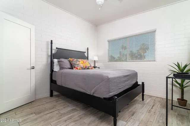 $999,000 | 914 South Kenwood Circle, Tempe, AZ 85281