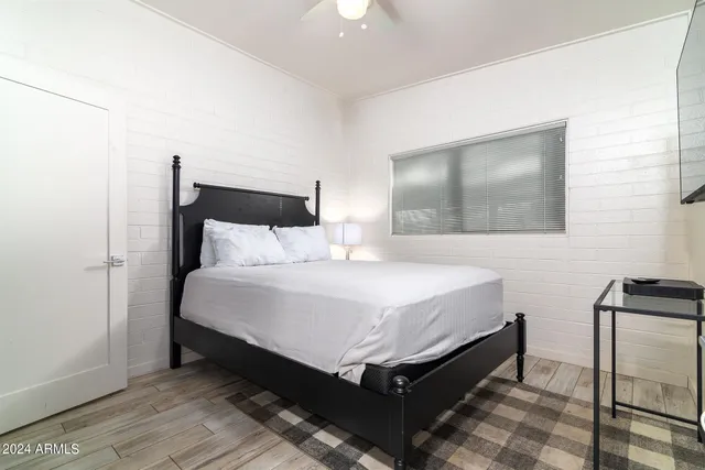 $999,000 | 914 South Kenwood Circle, Tempe, AZ 85281