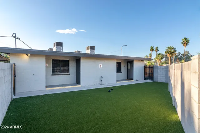 $999,000 | 914 South Kenwood Circle, Tempe, AZ 85281