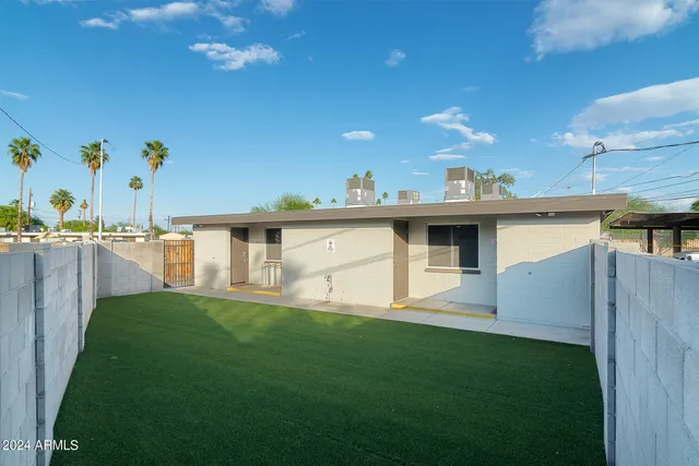 $999,000 | 914 South Kenwood Circle, Tempe, AZ 85281