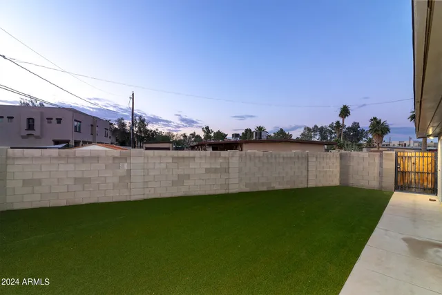 $999,000 | 914 South Kenwood Circle, Tempe, AZ 85281