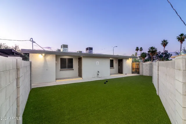 $999,000 | 914 South Kenwood Circle, Tempe, AZ 85281