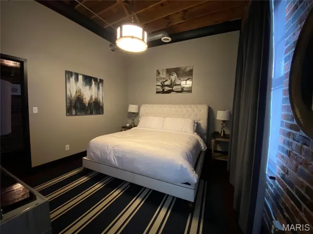 $4,000 | 3041 Olive Street, St. Louis, MO 63103