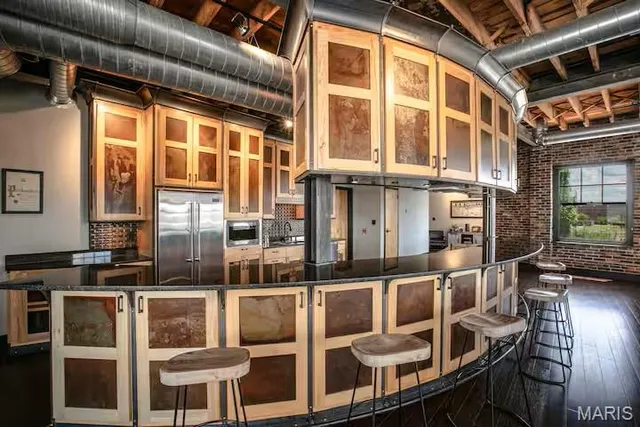 $4,000 | 3041 Olive Street, St. Louis, MO 63103