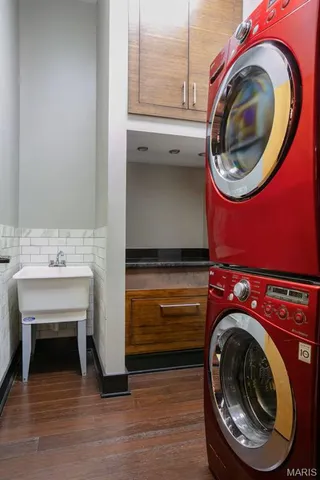 $4,000 | 3041 Olive Street, St. Louis, MO 63103