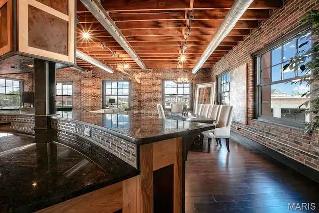 $4,000 | 3041 Olive Street, St. Louis, MO 63103