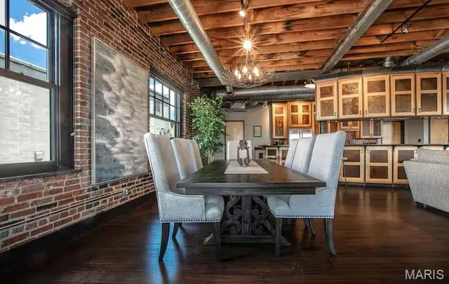 $4,000 | 3041 Olive Street, St. Louis, MO 63103