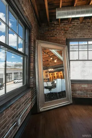 $4,000 | 3041 Olive Street, St. Louis, MO 63103