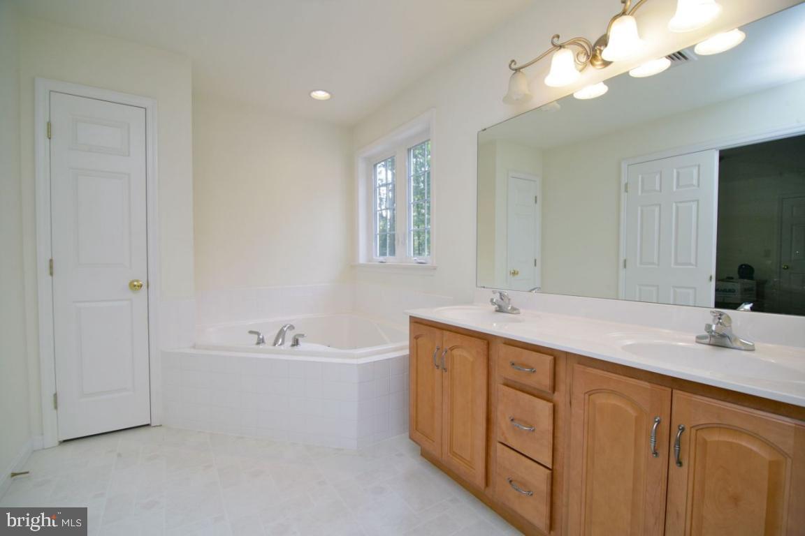 753 Yellow Hill Road Narvon, PA 17555 - Photo 16 of 18 Gallery Image 16