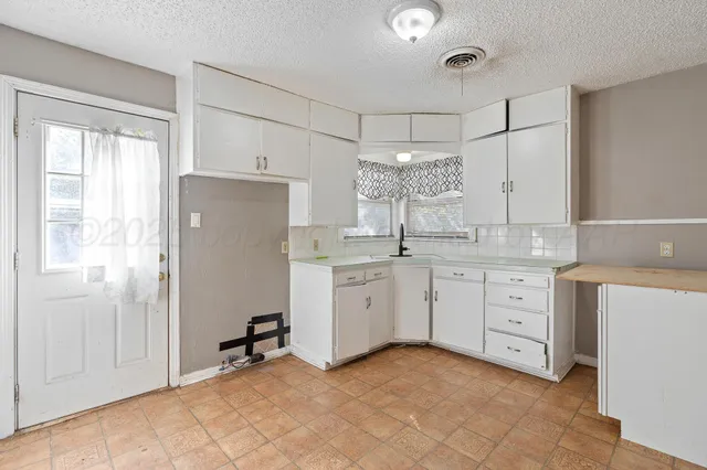 $108,000 | 4243 Southwest 14th Avenue, Amarillo, TX 79106