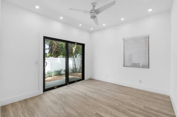 $4,300 | 517 Northwest 1st Street, Delray Beach, FL 33444