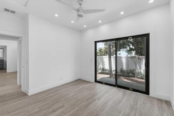 $4,300 | 517 Northwest 1st Street, Delray Beach, FL 33444