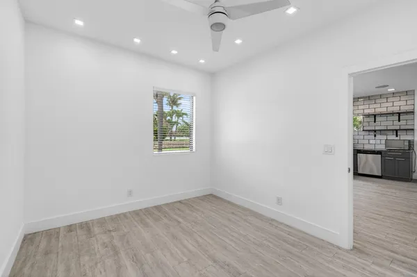 $4,300 | 517 Northwest 1st Street, Delray Beach, FL 33444