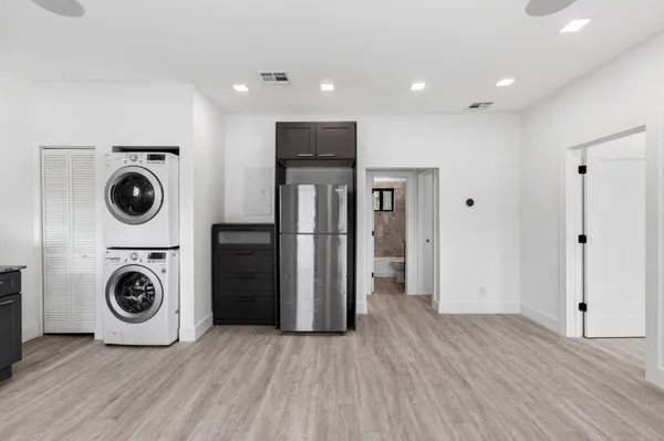 $4,300 | 517 Northwest 1st Street, Delray Beach, FL 33444