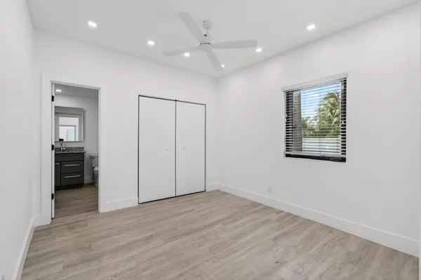 $4,300 | 517 Northwest 1st Street, Delray Beach, FL 33444