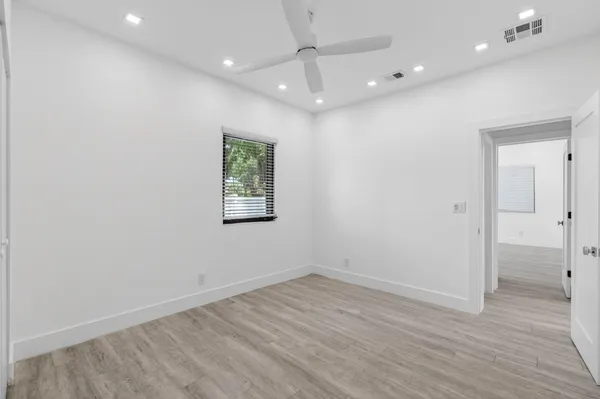 $4,300 | 517 Northwest 1st Street, Delray Beach, FL 33444