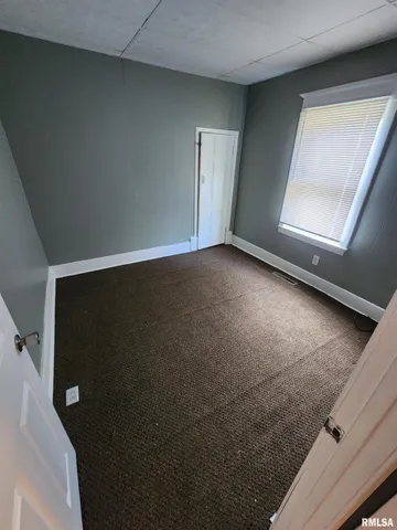 $38,900 | 613 West Cherry Street, Carbondale, IL 62901