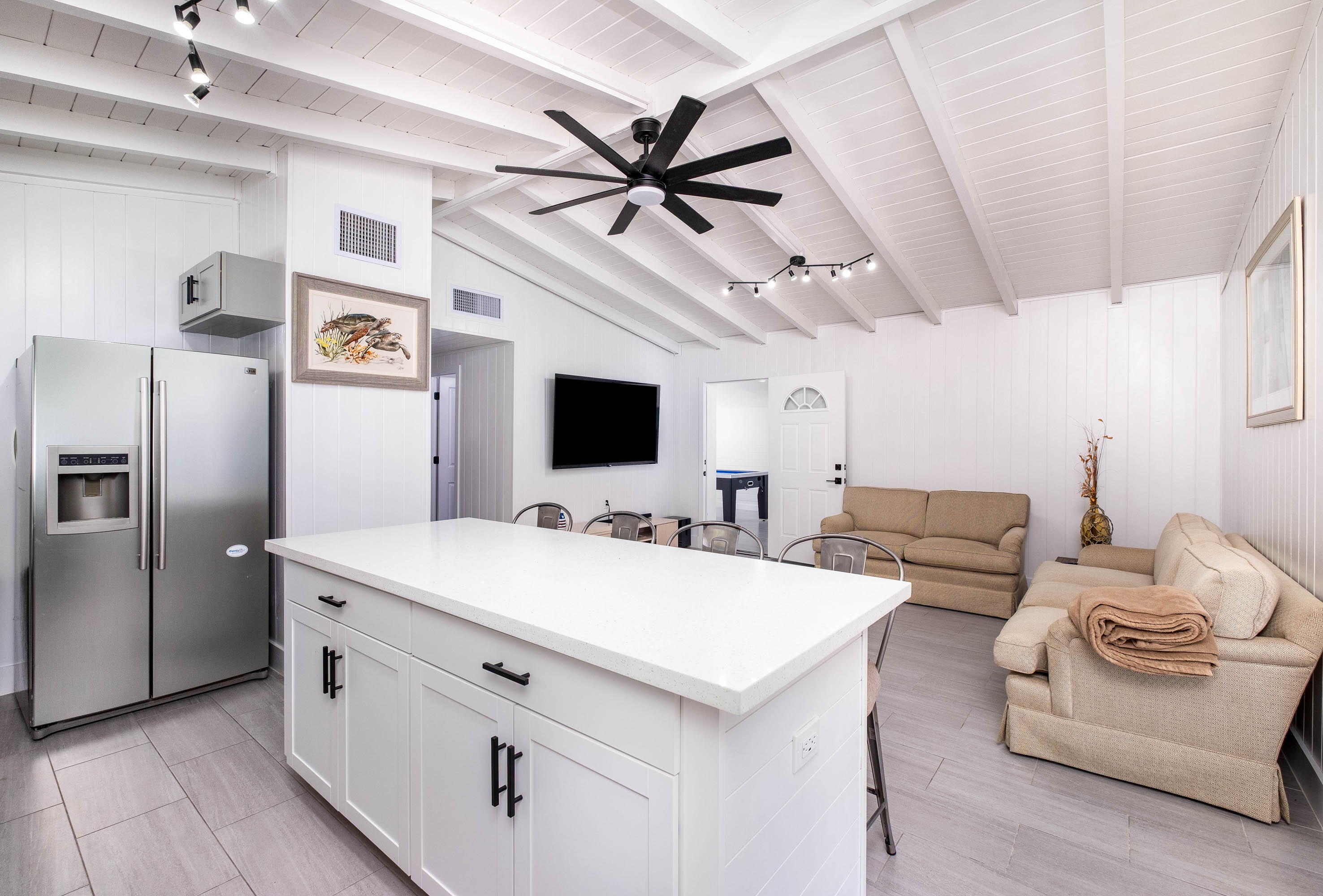 147 Plantation Avenue Tavernier, FL 33070 - Photo 9 of 55 Kitchen