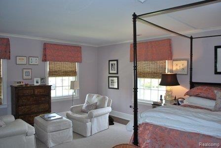 109 Touraine Road Grosse Pointe, MI 48236 - Photo 8 of 13 DSC_0025.JPG