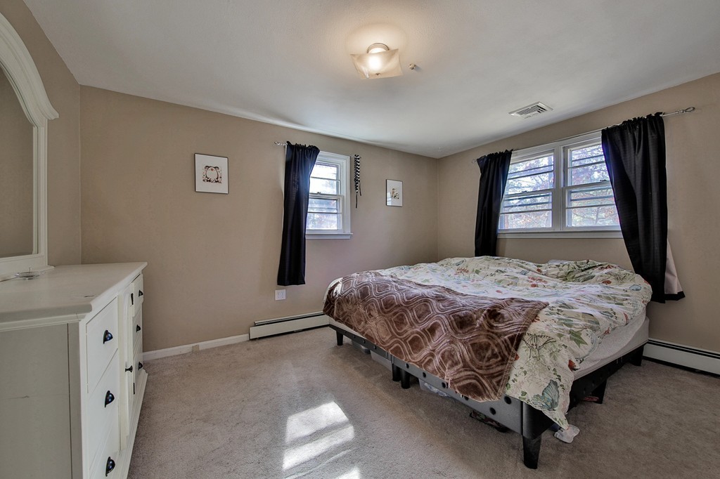 255 Dunstable Road Tyngsboro, MA 01879 - Photo 13 of 22