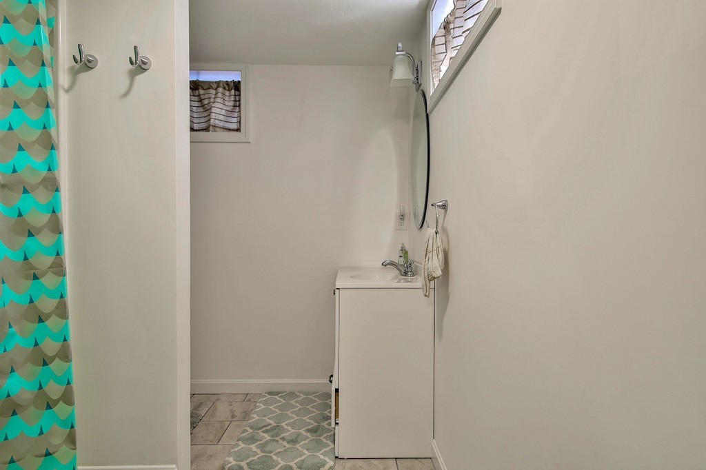 255 Dunstable Road Tyngsboro, MA 01879 - Photo 20 of 22