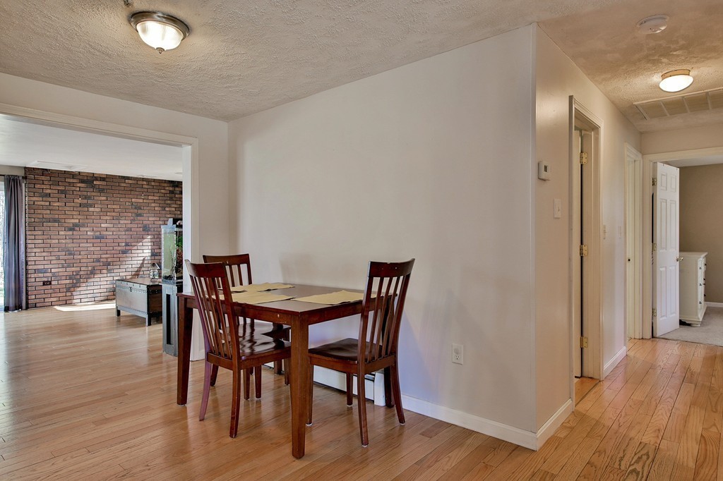 255 Dunstable Road Tyngsboro, MA 01879 - Photo 8 of 22