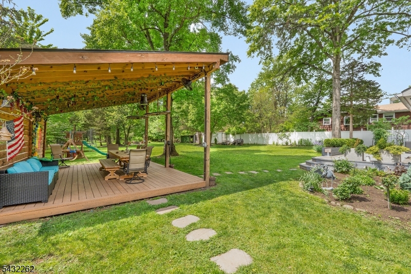 36 Gates Road Somerset, NJ 08873 - Photo 23 of 28