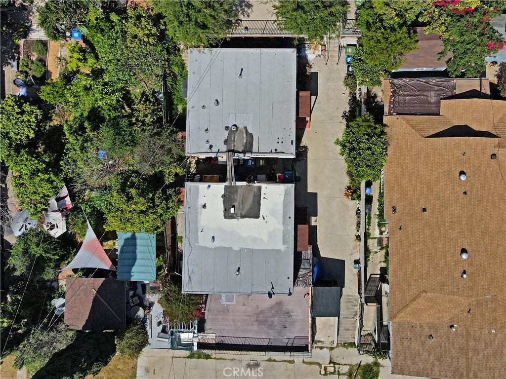 2001 Berkeley Avenue Los Angeles, CA 90026 - Photo 38 of 40 an aerial view of a house with a yard