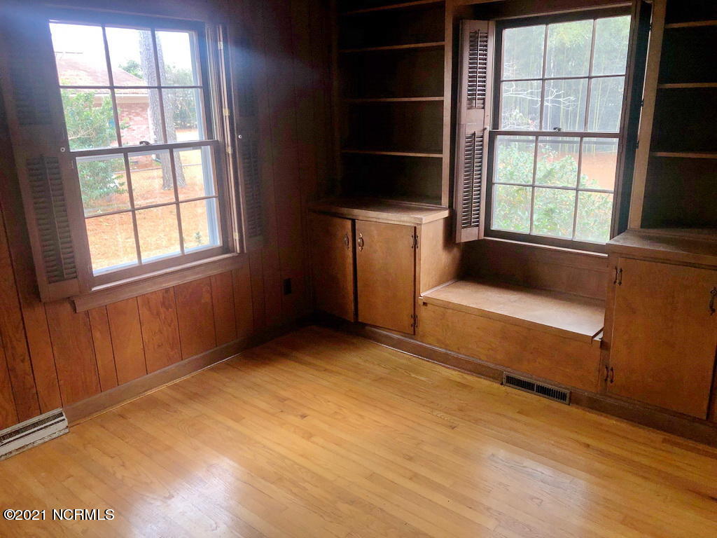 309 Lawson Road Washington, NC 27889 - Photo 8 of 14 OFFICE