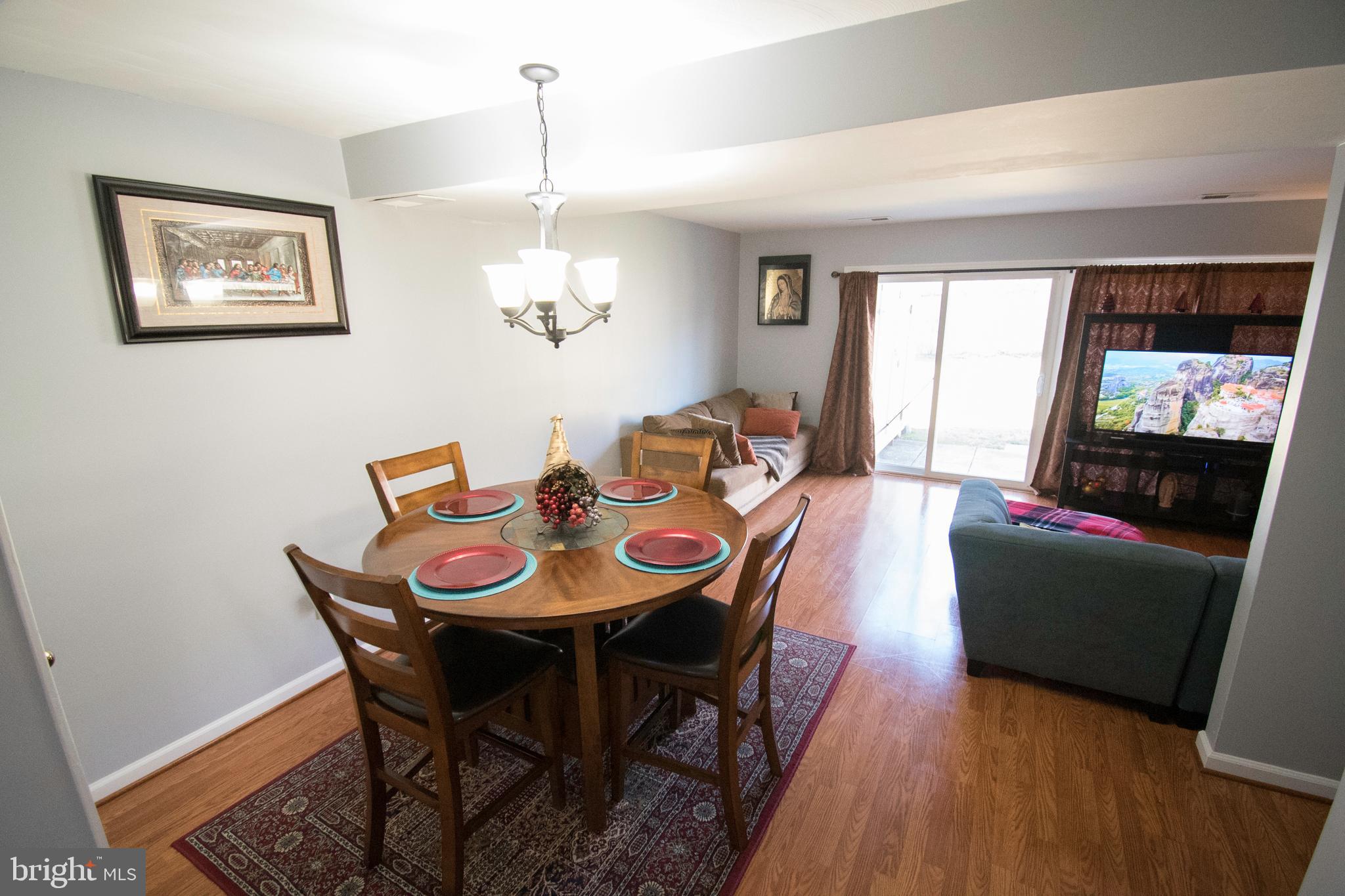 3341 Claridge Court Silver Spring, MD 20902 - Photo 6 of 27 Gallery Image 6