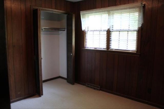 3898 Gruber Road Monroe, MI 48162 - Photo 6 of 20 20401293-5.JPG
