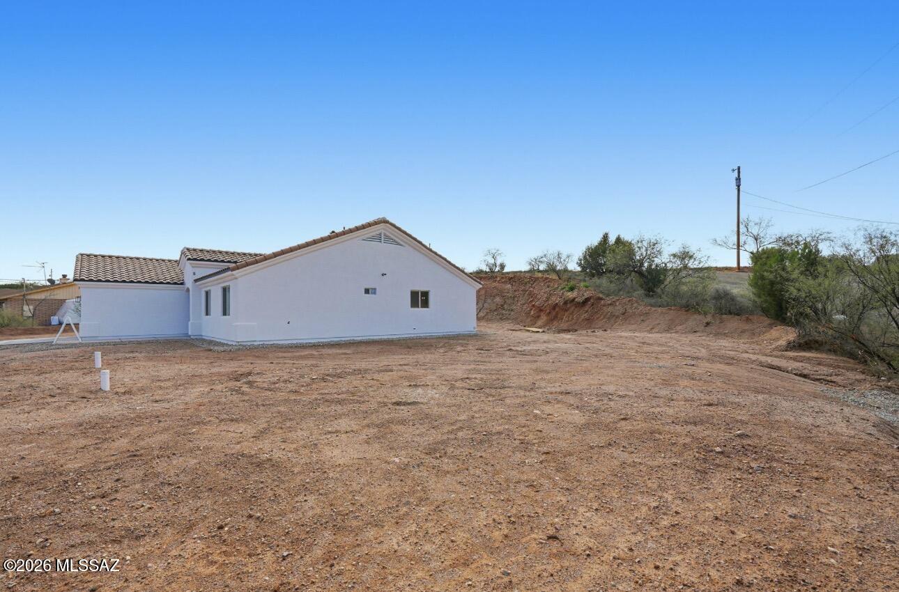 97 Circulo Penjamo Rio Rico, AZ 85648 - Photo 3 of 18