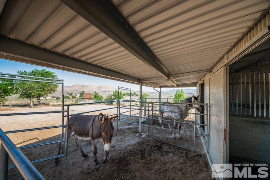 200 Antelope Valley Road Reno, NV 89506 - Photo 27 of 28 a view of a chairs and table in patio