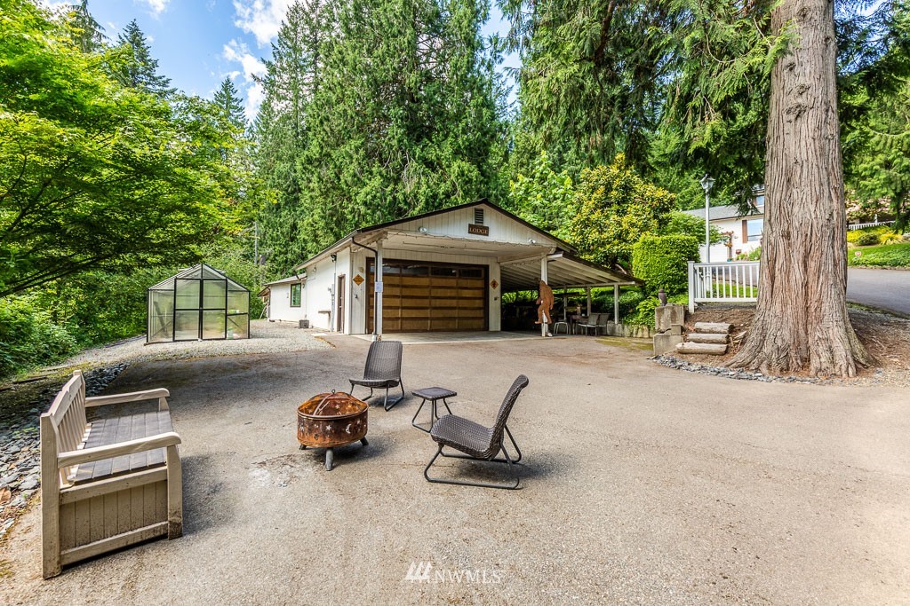 19434 Southeast May Valley Road Issaquah, WA 98027 - Photo 29 of 36 Gallery Image 29