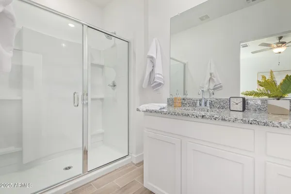 $2,050 | 3230 East Thomas Road, Unit 124, Mesa, AZ 85213
