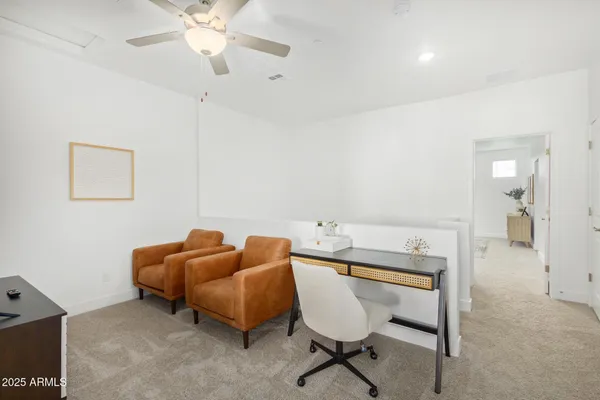 $2,050 | 3230 East Thomas Road, Unit 124, Mesa, AZ 85213