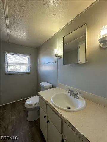 $895 | 7891 Suncoast Drive, North Fort Myers, FL 33917