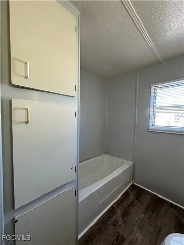 $895 | 7891 Suncoast Drive, North Fort Myers, FL 33917