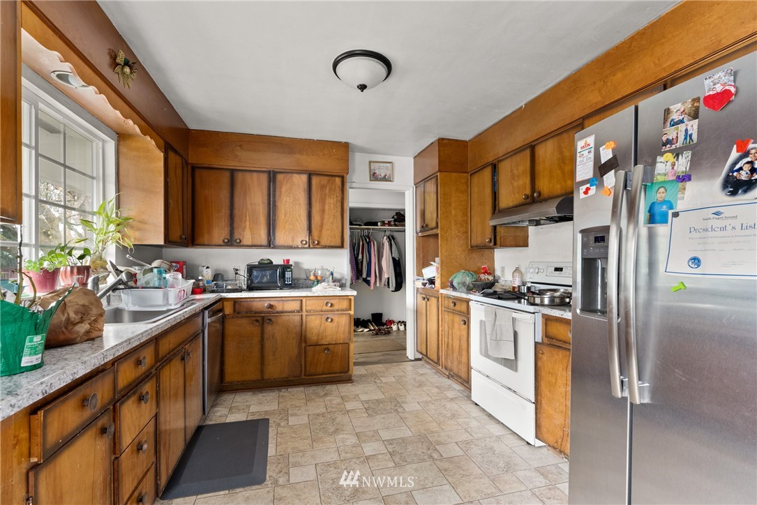 3017 Galvin Road Centralia, WA 98531 - Photo 5 of 39 Gallery Image 5