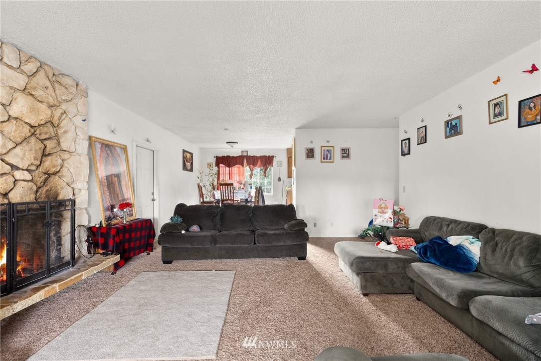 3017 Galvin Road Centralia, WA 98531 - Photo 9 of 39 Gallery Image 9