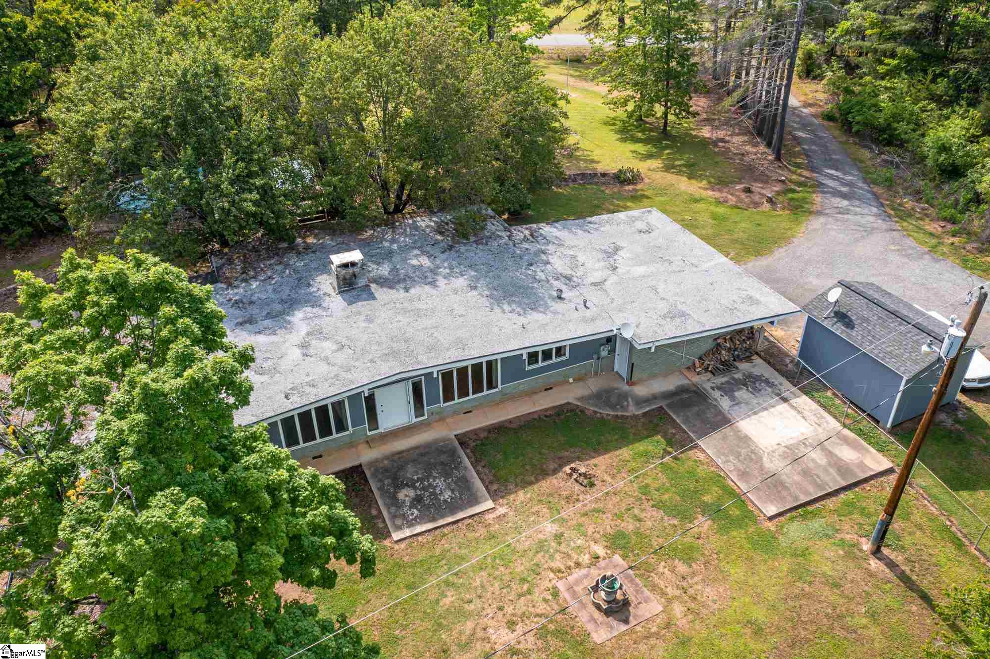740 Hulon Howard Road Campobello, SC 29322 - Photo 29 of 36