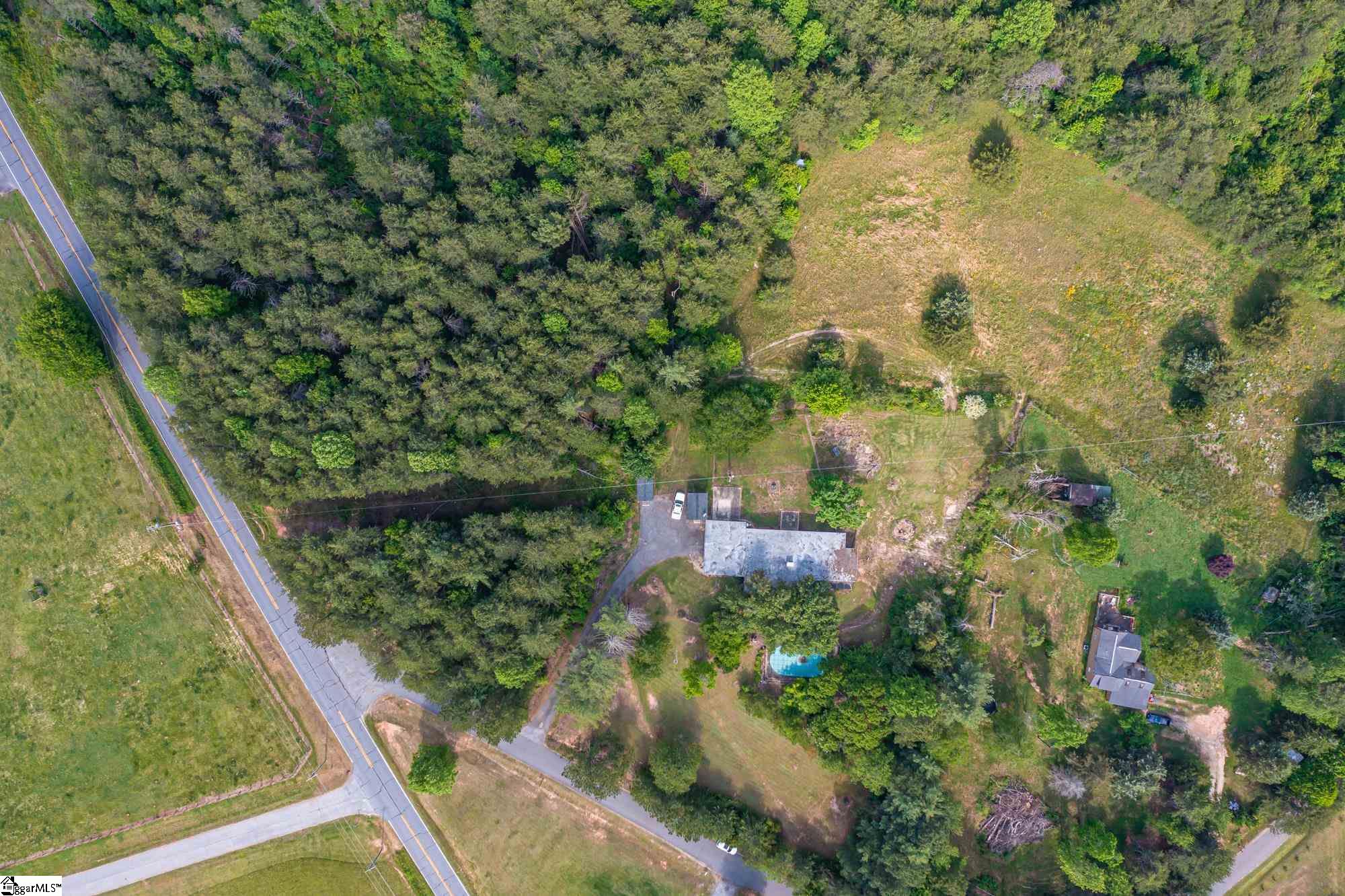 740 Hulon Howard Road Campobello, SC 29322 - Photo 34 of 36