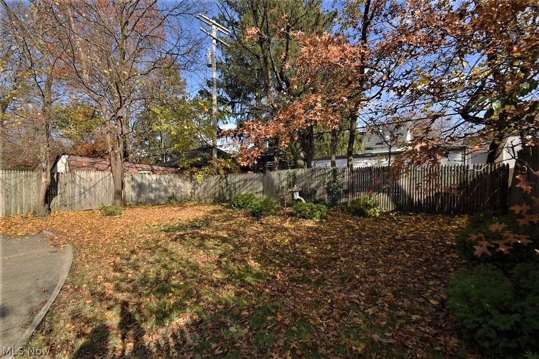 2597 Shaker Road Cleveland Heights, OH 44118 - Photo 24 of 26 Gallery Image 24