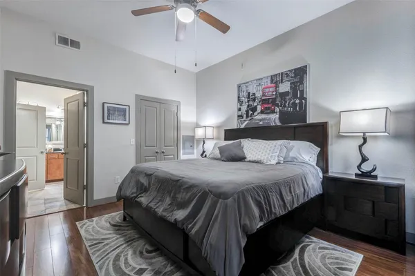 $2,050 | 1901 Post Oak Boulevard, Unit 1106, Houston, TX 77056